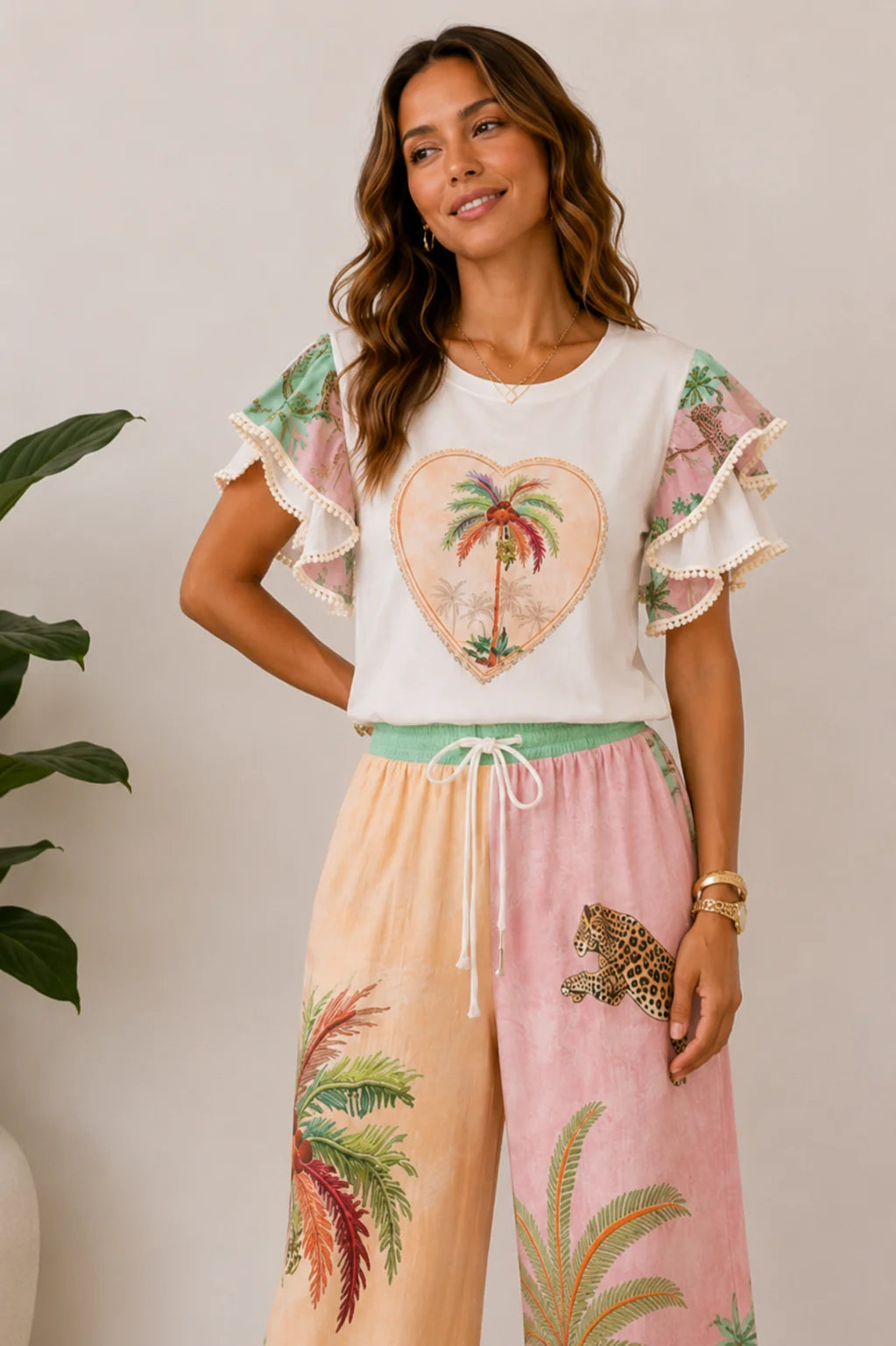Flutter Sleeve Tee - Safari Palm